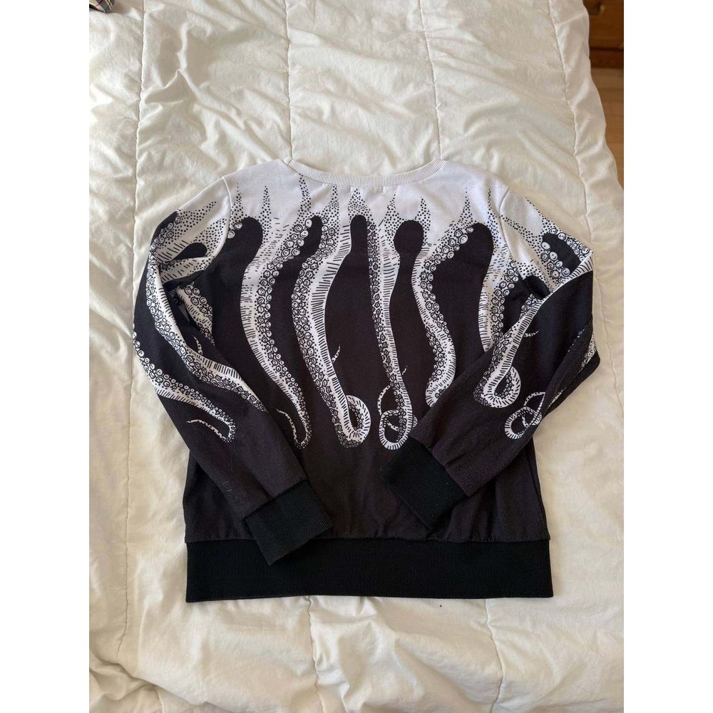 🔥CLEARANCE 4 for $50🔥 Octopus Tentacle Sweatshirt Long Sleeve Pullover, Size M